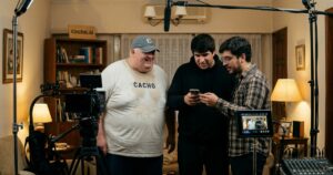 Cacho, el primer influencer argentino masivo creado con IA imagen-3