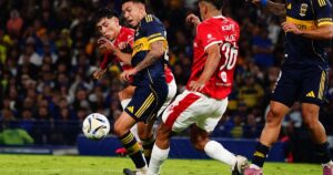 La queja de los futbolistas de Independiente y de Desábato por el penal La queja de los futbolistas de Independiente y de Desábato por el penal imagen-2