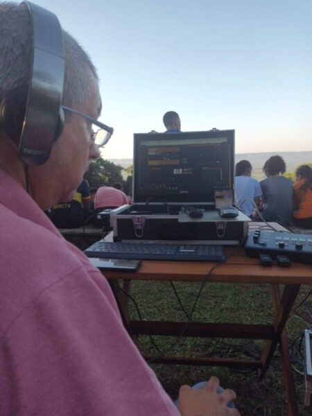 Fe y Tradición en las Alturas: Cientos de Peregrinos se Reúnen en el Cerro Monje imagen-120