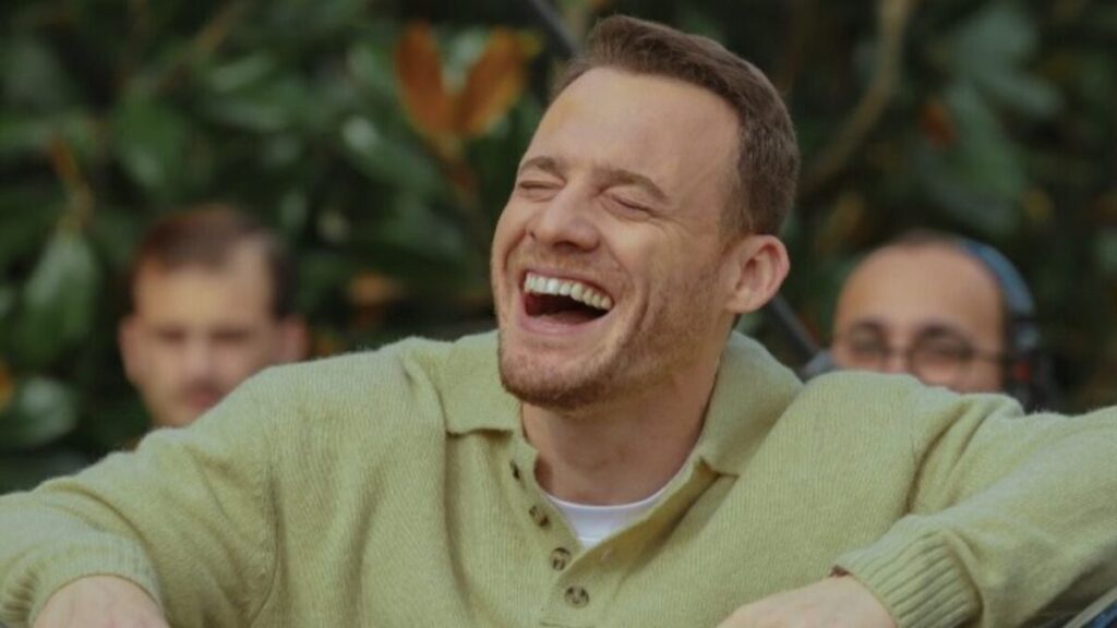 Kerem Bürsin inspiró a una autora superventas para crear un personaje: ahora el libro se adaptará en Hollywood y les gustaría contar con él imagen-5