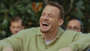 Kerem Bürsin inspiró a una autora superventas para crear un personaje: ahora el libro se adaptará en Hollywood y les gustaría contar con él Kerem Bürsin inspiró a una autora superventas para crear un personaje: ahora el libro se adaptará en Hollywood y les gustaría contar con él imagen-117