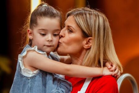 Eugenia Tobal: su regreso al teatro, la culpa materna y el mal sabor que le dejó su último trabajo en televisión imagen-18