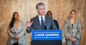 California: Gavin Newsom nombra nuevo presidente de la Comisión de Servicios Públicos para contener costos de energía California: Gavin Newsom nombra nuevo presidente de la Comisión de Servicios Públicos para contener costos de energía imagen-4