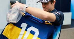 El festejo de Franco Colapinto tras la victoria de Boca ante River imagen-2