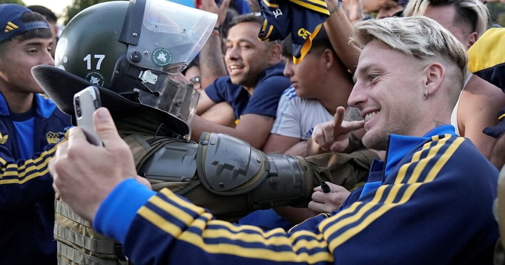 Violento robo armado a hinchas de Boca en Chile imagen-4
