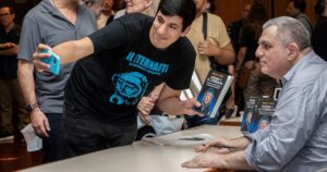 La conexión oculta entre Borges y 'El Eternauta' revelada en un nuevo libro imagen-4