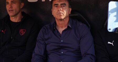 Gustavo Quinteros: de «nos tocó ligar» a «seguimos en deuda» Gustavo Quinteros: de "nos tocó ligar" a "seguimos en deuda" imagen-18