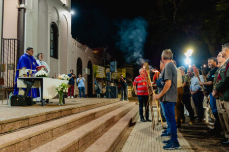 Malvinas, 44 años después: la vigilia en Posadas volvió a poner en debate la memoria, las heridas y el sentido de la guerra imagen-14