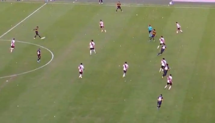 Leandro Paredes o el “arte” de armar un gol con un solo pase: el show del 5 para que Boca le gane a River imagen-103