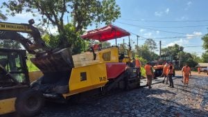 Pavimento Urbano | En Puerto Iguazú, nuevas cuadras asfaltadas beneficiarán a los vecinos imagen-7