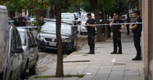 Almagro: prisión preventiva para la oficial de la Policía Federal que hirió a tiros a cuatro personas en un viaje de aplicación imagen-2