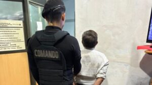 Embistió a un motociclista de 17 años, huyó y terminó detenido horas después en San Pedro imagen-2