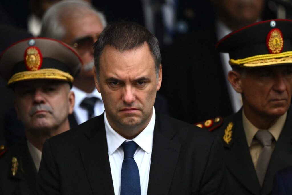 Con la mira en Adorni, la oposición planea convertir la próxima sesión informativa en una interpelación por su patrimonio Con la mira en Adorni, la oposición planea convertir la próxima sesión informativa en una interpelación por su patrimonio imagen-4