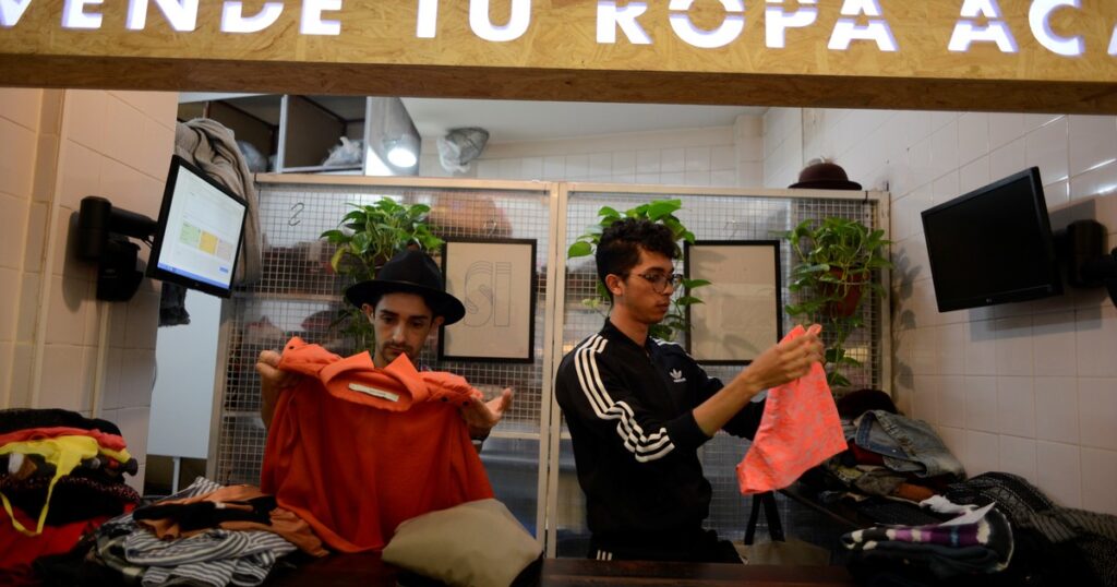 Ferias americanas, libros y otras “pichinchas” imagen-103