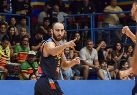 Punteria “azzurra”: CAPRI se recuperó en casa y festejó ante Tokio imagen-45