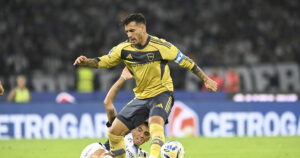 Paredes, del "vamos por buen camino" y qué dijo de la polémica quinta amarilla que le permite llegar limpio ante River imagen-1