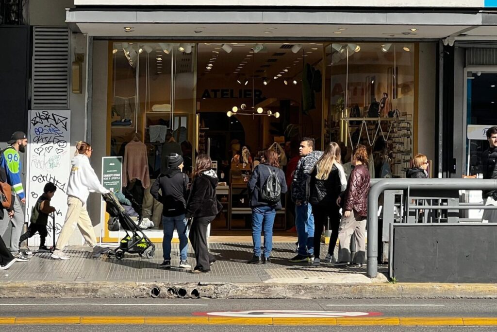 Pasó de ser la avenida favorita de las marcas a tener la mayor cantidad de locales vacíos en menos de un año Pasó de ser la avenida favorita de las marcas a tener la mayor cantidad de locales vacíos en menos de un año imagen-4
