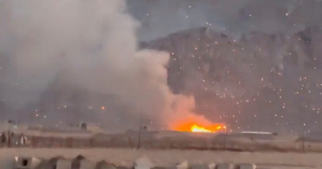 Irán promete ataques "devastadores" contra Israel y Estados Unidos tras las amenazas de Donald Trump imagen-97