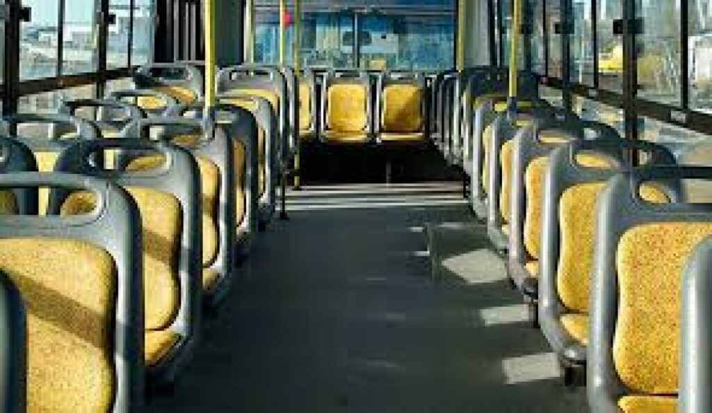 Advierten posible paro de colectivos en el interior por crisis del transporte Advierten posible paro de colectivos en el interior por crisis del transporte imagen-81