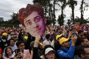 Fervor por Colapinto: un multitud de fanáticos y familias revoluciona Palermo imagen-2