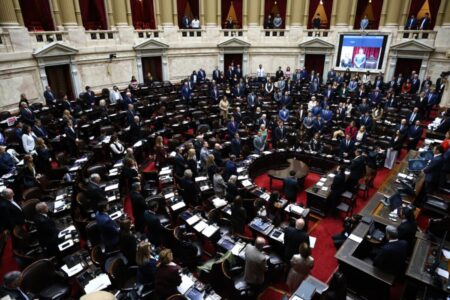 El oficialismo y sus aliados lograron aprobar la reforma de la ley de glaciares con una mayoría categórica imagen-9