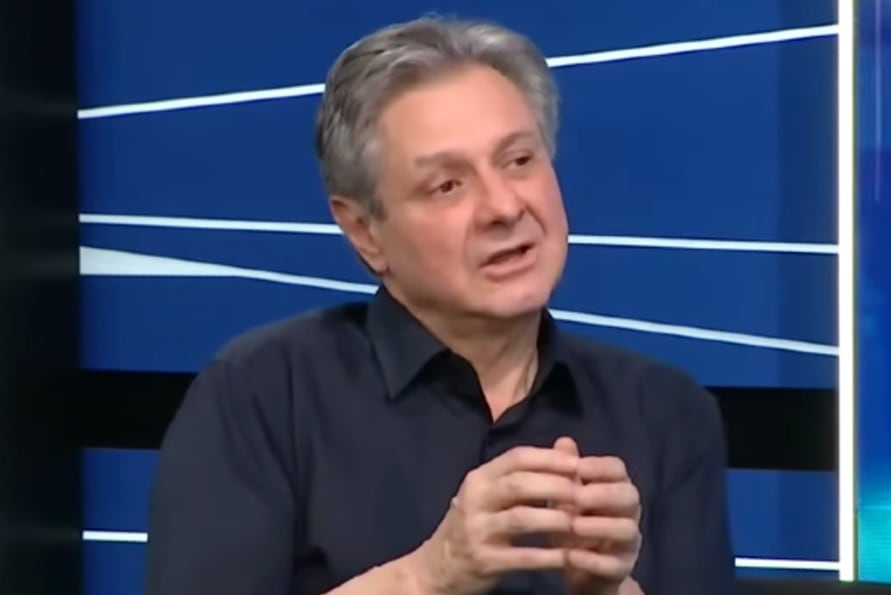 José Luis Daza explicó por qué no baja el riesgo país: “Depende de ciertos factores” imagen-101