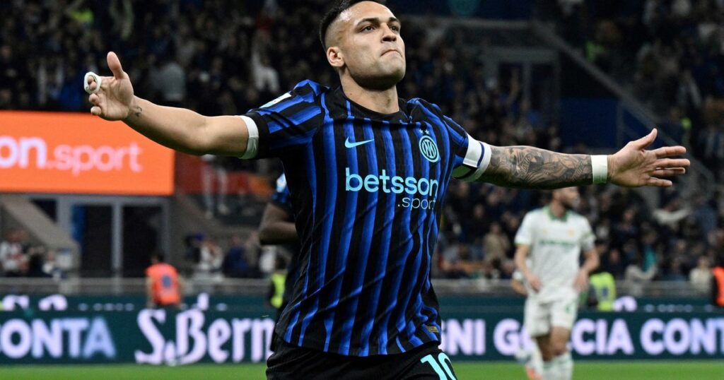 Barcelona los prefiere argentinos: si no se da Julián Álvarez el primer apuntado sería Lautaro Martínez imagen-95