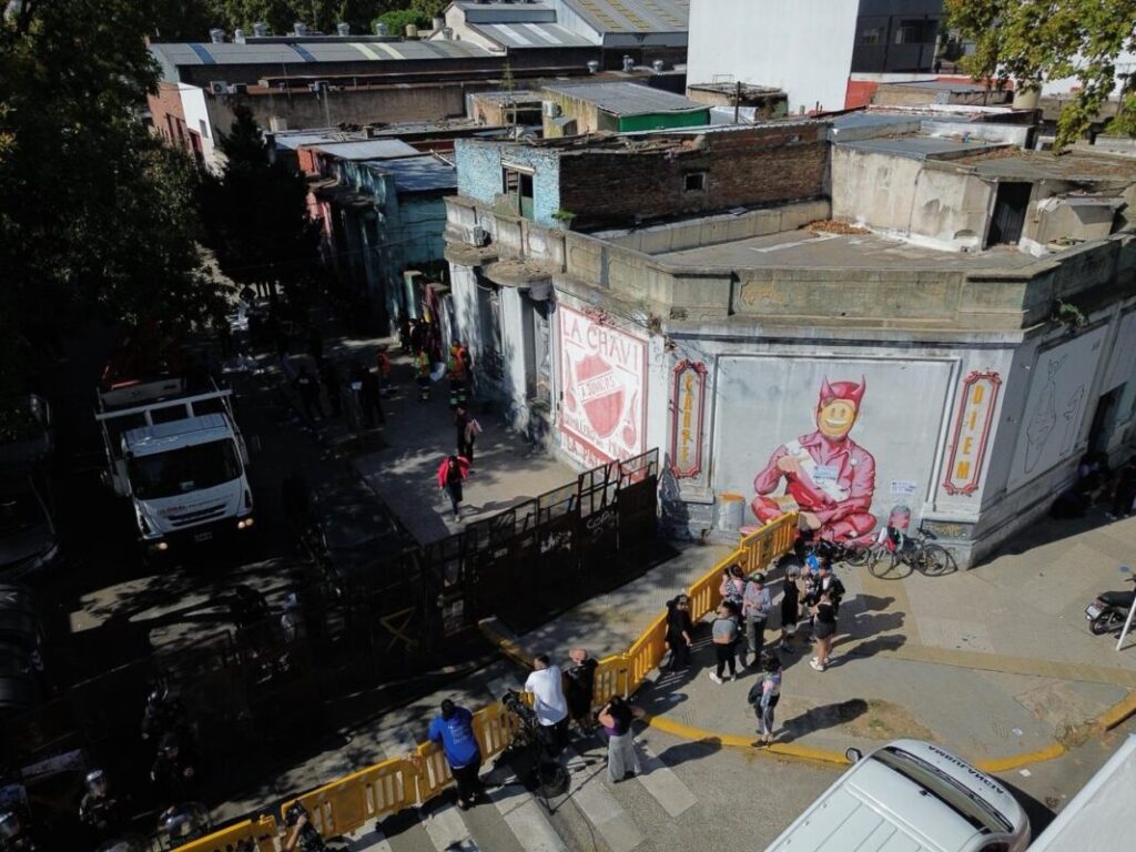 El gobierno porteño desaloja un predio en La Paternal ocupado por más de 100 personas El gobierno porteño desaloja un predio en La Paternal ocupado por más de 100 personas imagen-5