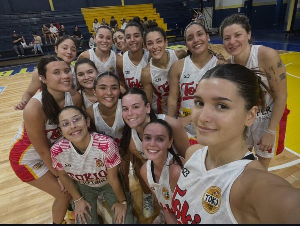 Tokio lo dió vuelta y se quedó con el clásico femenino imagen-5