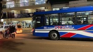 Se normaliza de forma progresiva el servicio de colectivos en Eldorado tras la medida de fuerza imagen-8