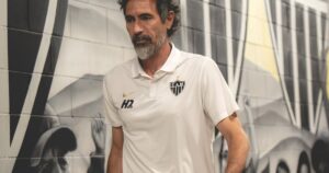 Duro golpe para Domínguez: Flamengo goleó 4 a 0 a Atlético Mineiro imagen-1