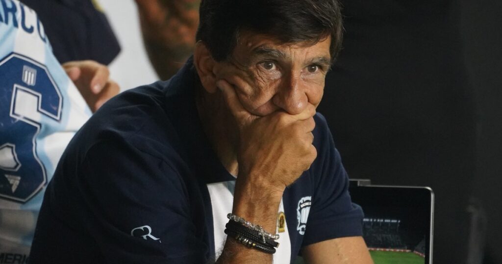 Racing recibe a Botafogo a puertas cerradas por la Copa: posible formación ¿con Marcos Rojo en el banco? imagen-46