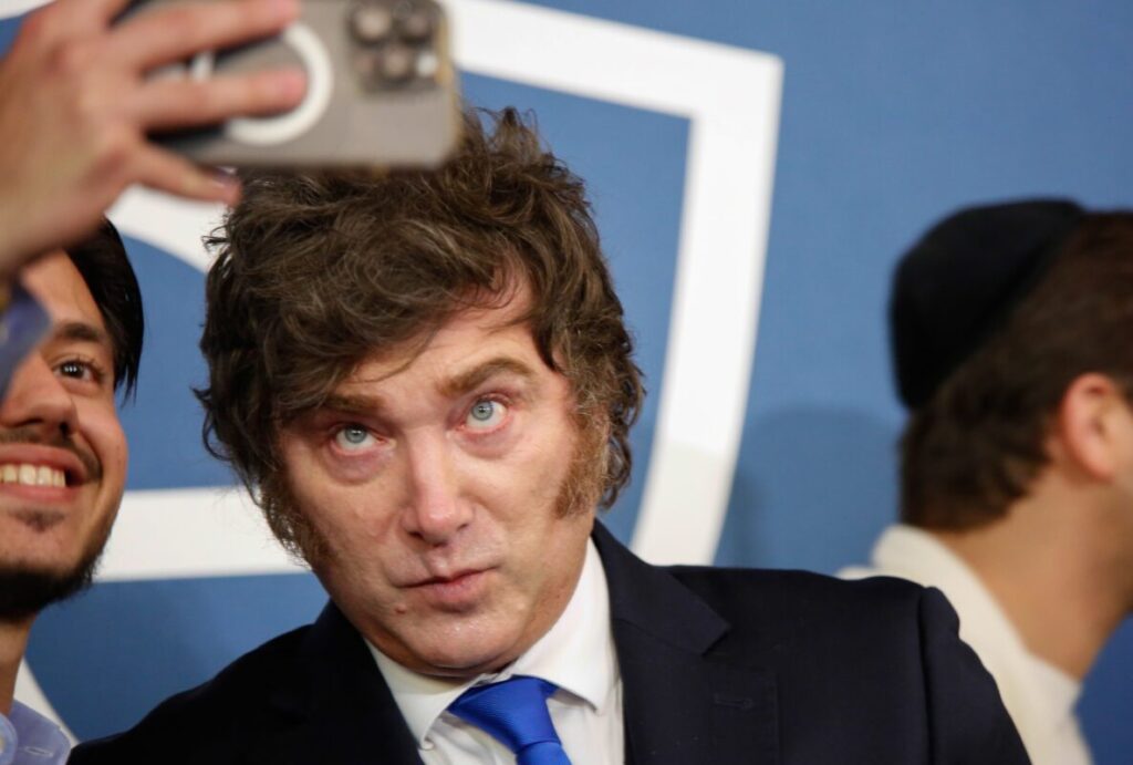 Javier Milei y sus medidas, en vivo: las restricciones a periodistas en Casa Rosada y la caída de bonos argentinos imagen-92