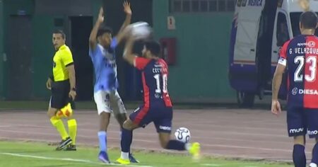 Video: insólita roja en Cerro Porteño por ¡tirarle un pelotazo en la cara a un rival! imagen-15