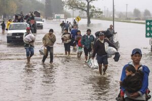 Santa Fe vuelve a marchar para recordar la trágica inundación de 2003 imagen-3