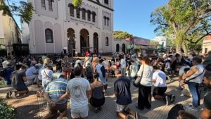 Viernes Santo en Posadas | Masivo Vía Crucis viviente con fuerte presencia de fieles y turistas en la Catedral imagen-4