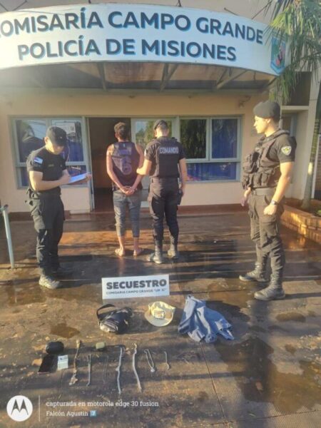Capturan al ladrón serial de Campo Grande: lo vinculan a tres robos y recuperaron joyas, dinero y electrónicos imagen-12