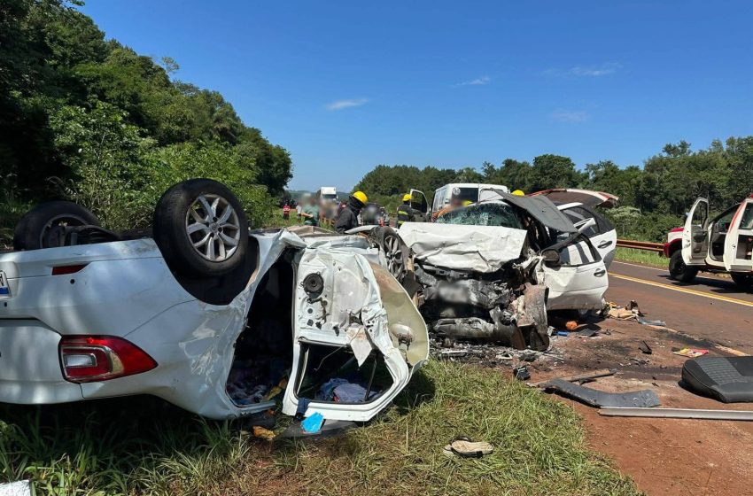 Choque fatal en Puerto Esperanza: una mujer murió y hay varios heridos graves sobre la Ruta 12 imagen-74
