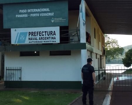 Suspenden el paso fronterizo entre Panambí y Porto Vera Cruz por la bajante del río Uruguay Suspenden el paso fronterizo entre Panambí y Porto Vera Cruz por la bajante del río Uruguay imagen-6
