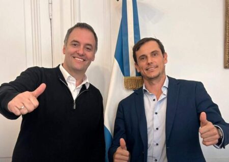 Cada vez más complicado: Manuel Adorni inicia su estrategia judicial para presentarse en Comodoro Py imagen-12