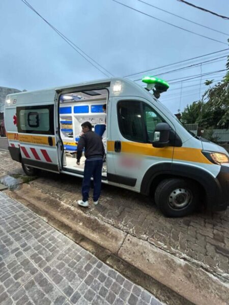 Buscan a un motociclista que atropelló a un niño frente a una escuela y huyó imagen-16
