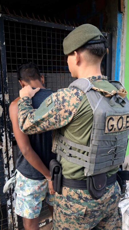 Megaoperación policial con más de 2.500 efectivos en barrios de toda la provincia imagen-12