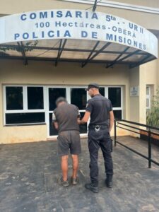 Un hombre fue detenido en Oberá por amenazar con un machete a su cuñada y resistirse a la autoridad imagen-75