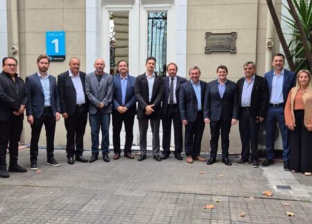 Misiones y Brasil promueven agenda binacional para ampliar horarios y agilizar el tránsito en pasos fronterizos Misiones y Brasil promueven agenda binacional para ampliar horarios y agilizar el tránsito en pasos fronterizos imagen-6