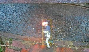 Ataque violento en Posadas: arrojaron una botella en llamas contra un auto y escaparon imagen-5