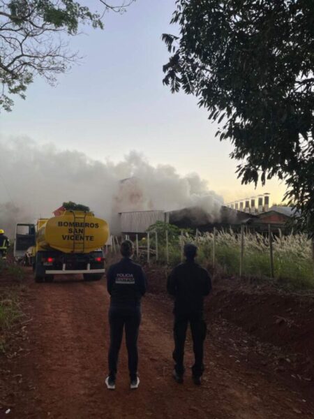 Sofocaron un principio de incendio en un secadero sobre la Ruta Nacional 14 imagen-26