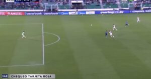 Video: la evitable expulsión de Martínez Quarta en cuatro minutos Video: la evitable expulsión de Martínez Quarta en cuatro minutos imagen-1