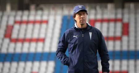 El respeto del DT argentino de Católica por Boca: "Es un grande, con mucha convocatoria, vamos a tener muchas dificultades" imagen-17