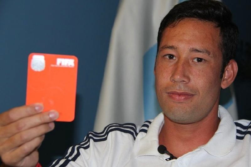 Una escalera a Primera: los favores al poder de la AFA, la vía rápida de ascenso de los árbitros de los chats imagen-94