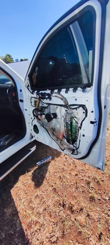 La Policía secuestró una camioneta robada con un cargamento de cigarrillos valuado en casi $100 millones imagen-4